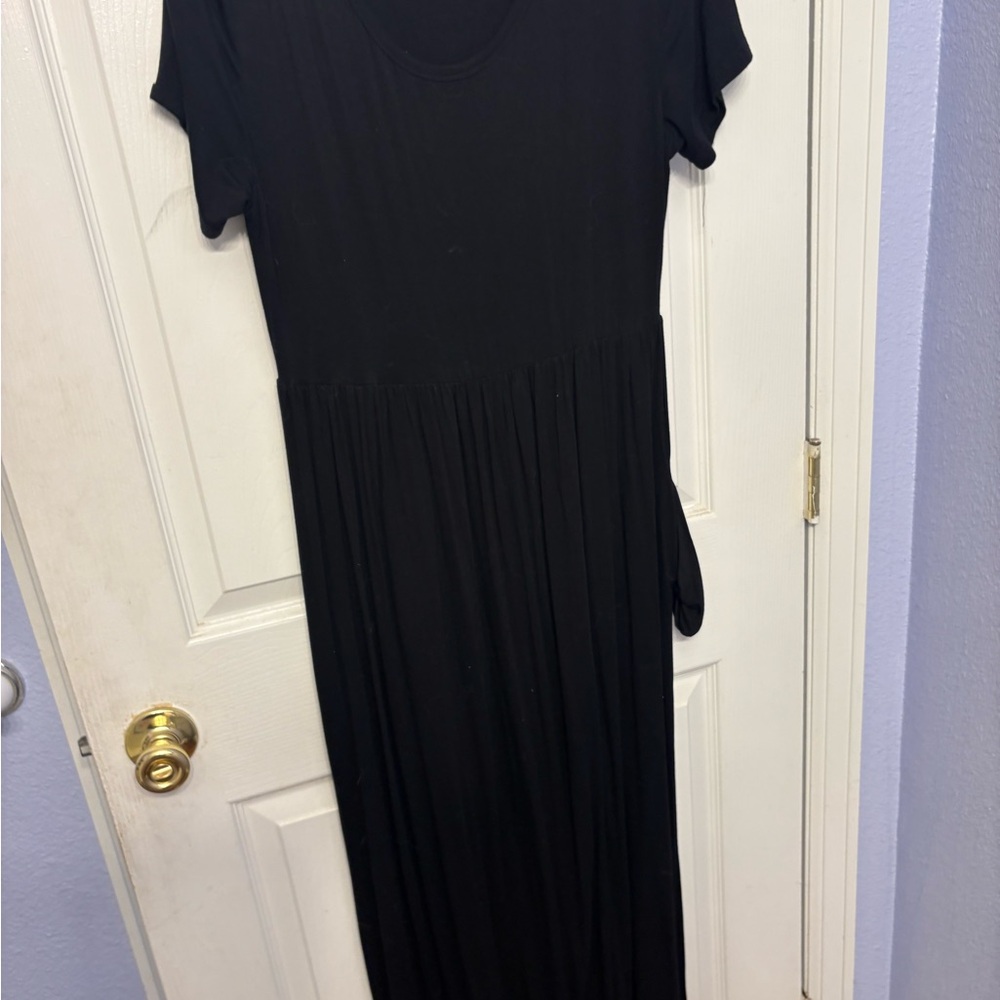 Black short sleeve maxi dress
